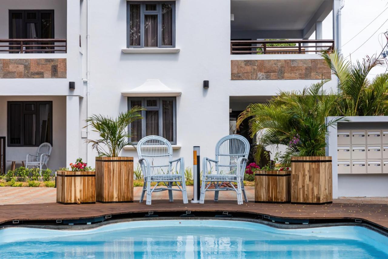 Les Cerisiers Beach Residence, Cosy And Modern 3 Bedroom Apartment Located 50 Metres From The Beach And From All Amenities And Restaurants On The Coastal Road Flic-en-Flacq Exterior foto